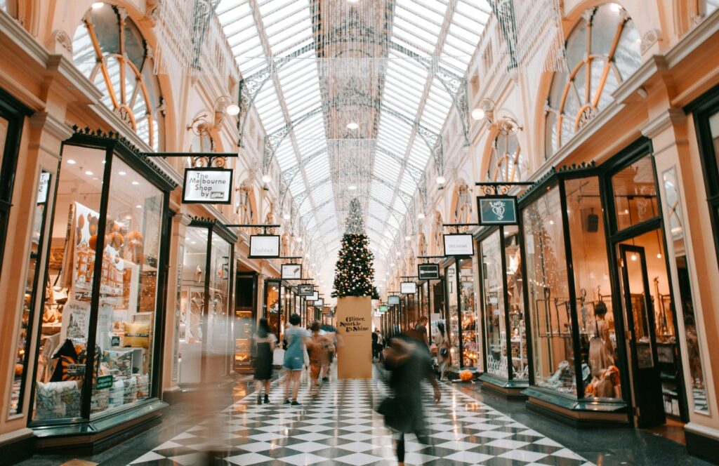 Campañas navideñas marketing digital, Estrategias digitales Navidad 2025, Optimiza Grow Navidad