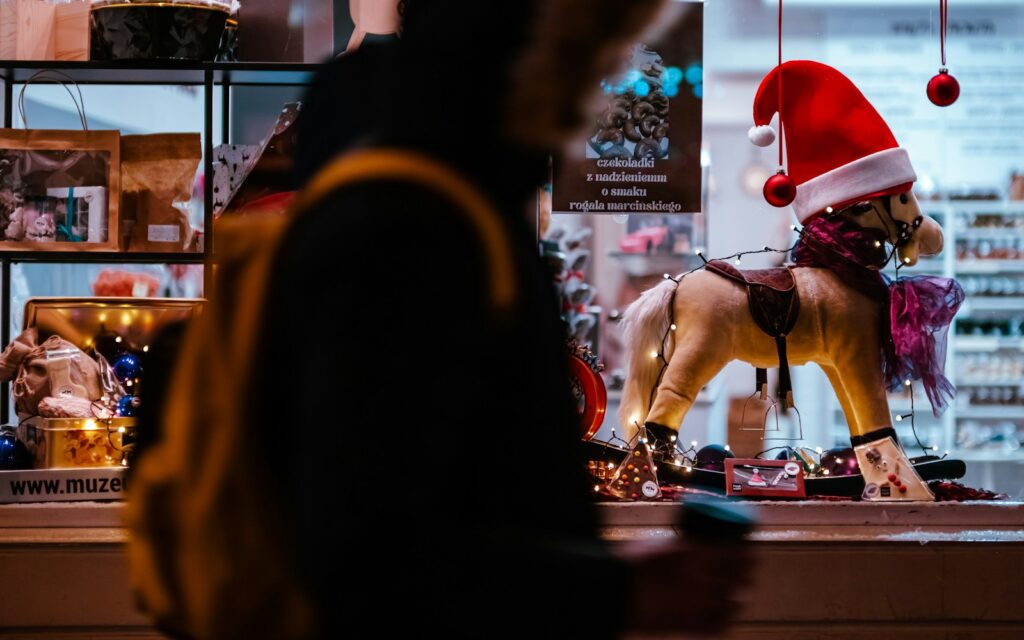 Campañas navideñas marketing digital, Estrategias digitales Navidad 2025, Optimiza Grow Navidad